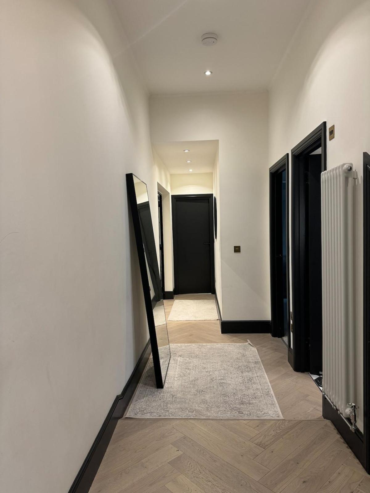 The Location! Holland Park Appartement